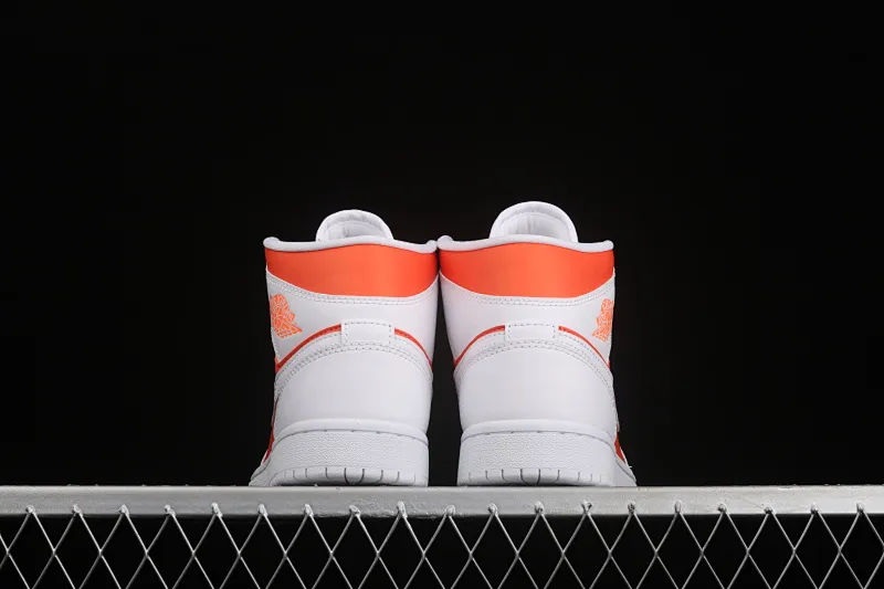All categories Air Jordan Jordan series basketball shoes Air Jordan 1 Mid G version pure original Air Jordan 1 Mid AJ1 Joe 1 white orange China basketball shoes CZ0774-800